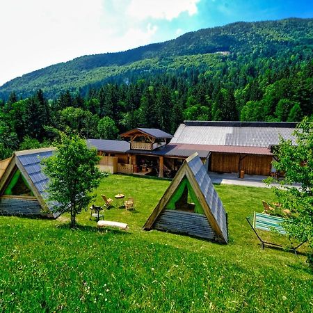 Отель Glamping Brodej Vitanje Экстерьер фото
