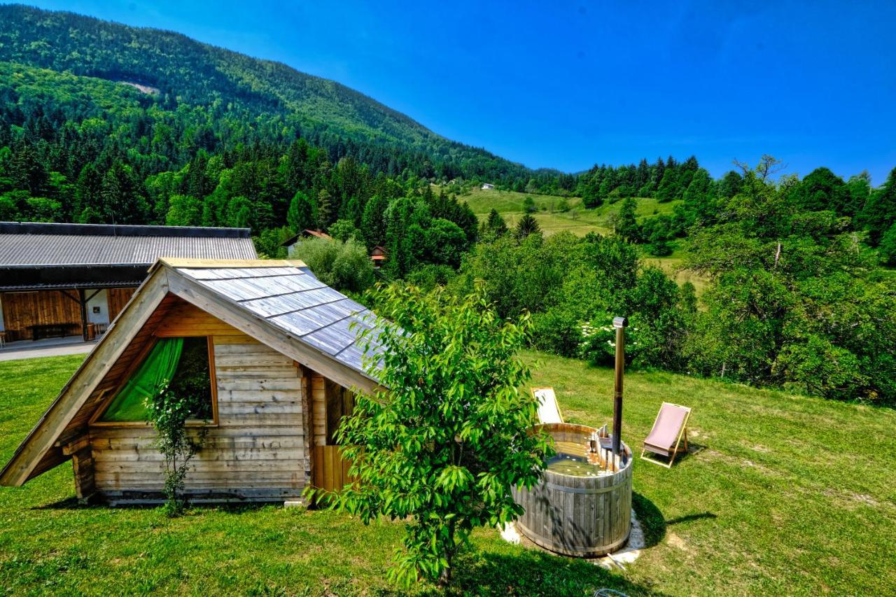 Отель Glamping Brodej Vitanje Экстерьер фото