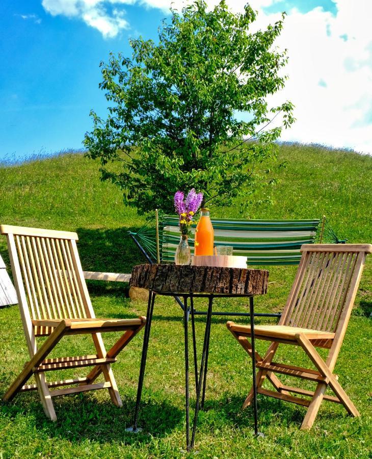 Отель Glamping Brodej Vitanje Экстерьер фото