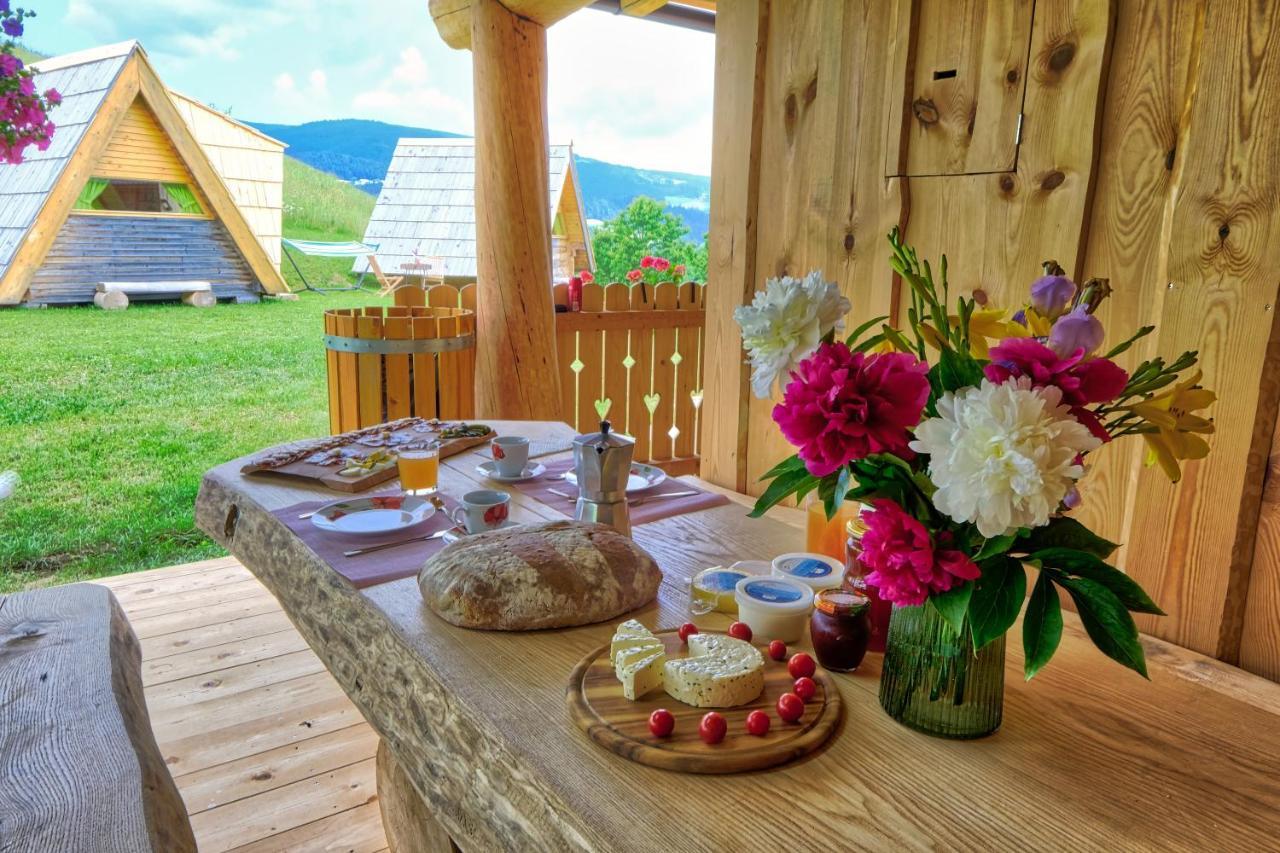 Отель Glamping Brodej Vitanje Экстерьер фото