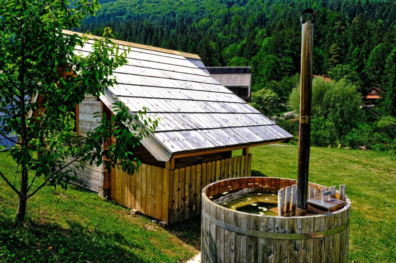 Отель Glamping Brodej Vitanje Экстерьер фото