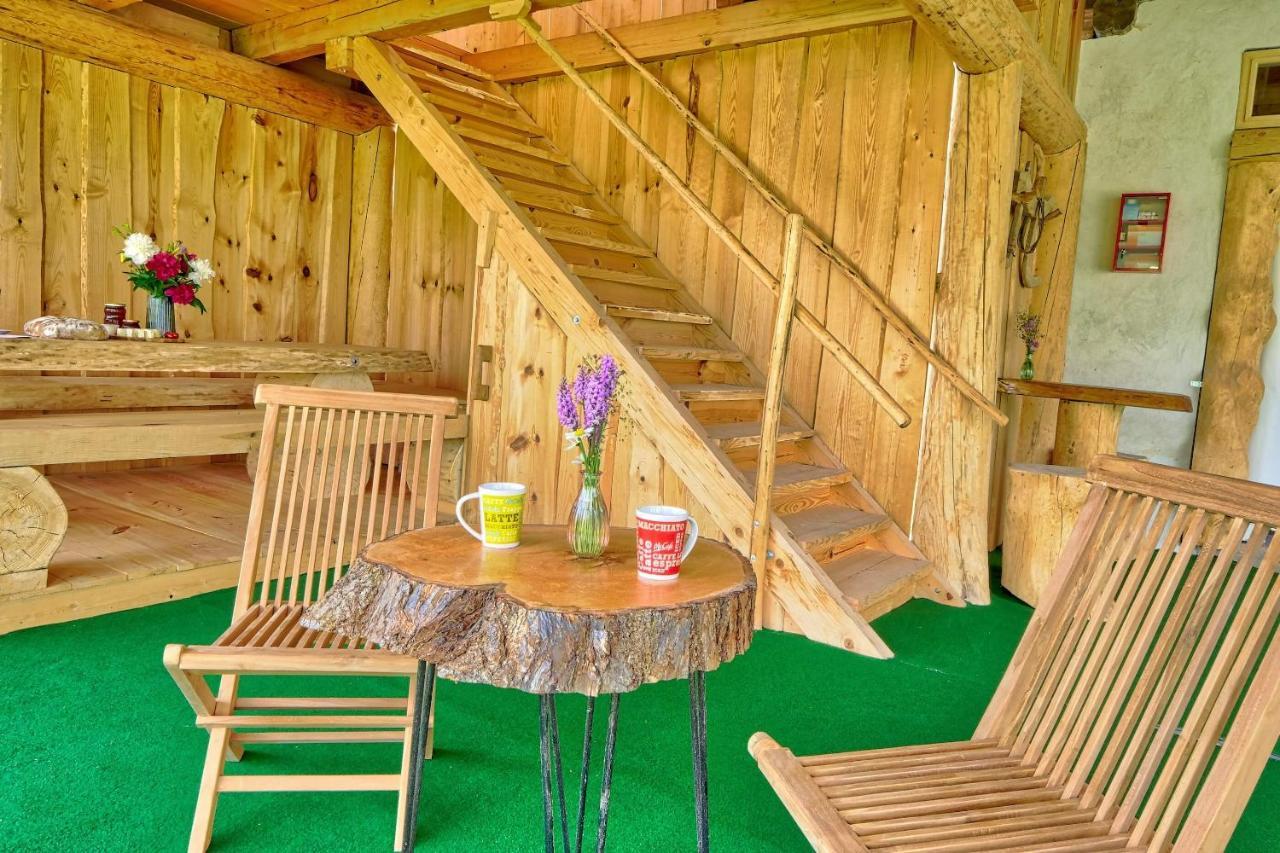 Отель Glamping Brodej Vitanje Экстерьер фото